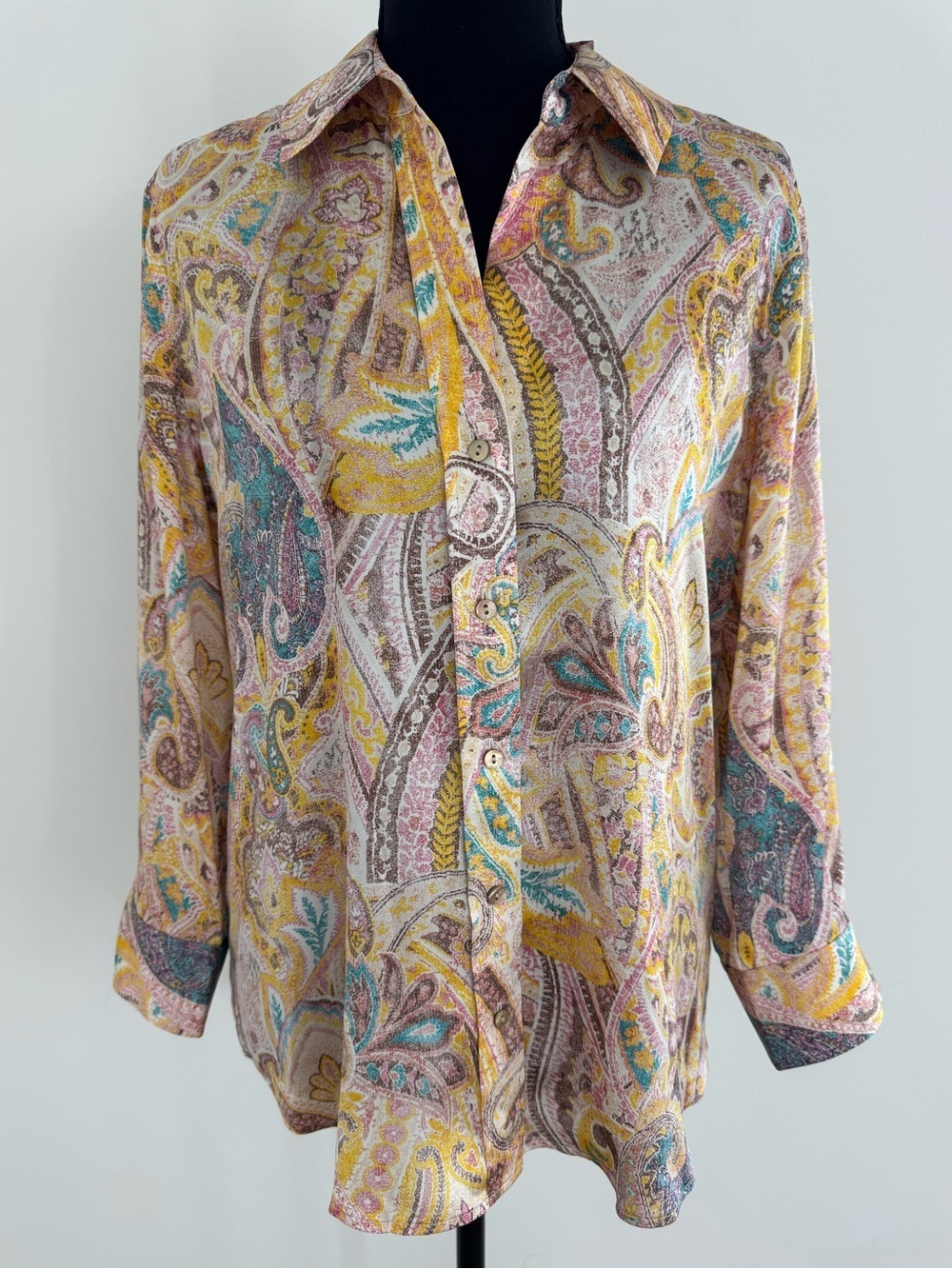 NWT, L'AGENCE Dani size S, Pastel Paisley Silk Button-Down Blouse, MSRP $345.00 - Picture 6 of 13